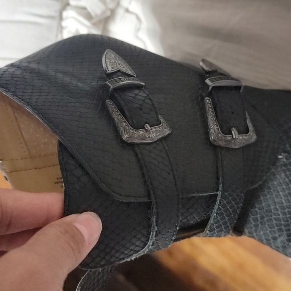 Franco Sarto casual  Heeled Bootie size 9 color black - Picture 12 of 15